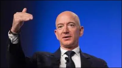 Il est connu pour être le fondateur, principal actionnaire et président-directeur général (PDG) d'Amazon, homme le plus riche du monde 2018-2019.