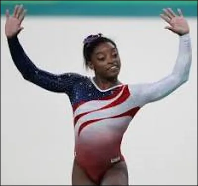 Quelle est cette gymnaste internationale ?