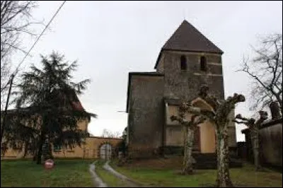 Je vous propose de commencer notre balade dans le Gers, à Bétous. Petit village de 88 habitants, il se situe en région ...