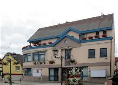 Je vous propose de commencer cette nouvelle balade dans le Grand-Est, à Achenheim. Ville de l'eurométropole Strasbourgeoise, elle se situe dans le département ...