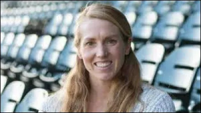 De quel pays est originaire l'entraîneuse de baseball Alyssa Nakken ?