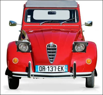 Tenez, voilà comment il me l'a arrangée, ma 2 CV ! Mais qu'est-ce qu'il a bien pu boutiquer ?