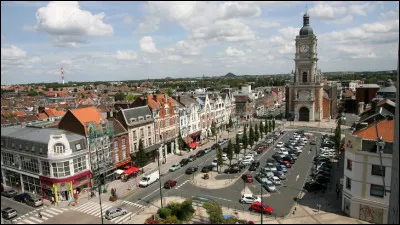 En quatre lettres, ville du Pas-de-Calais, ancien grand centre du bassin minier : la voyelle est un ...