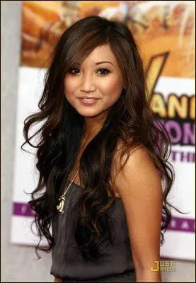 Qui est cette actrice de Disney Channel ?