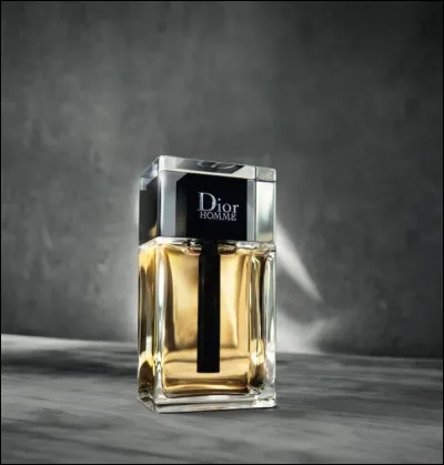 En 2020, quelle chanson emblématique de Leonard Cohen a été choisie pour la publicité de l'eau de toilette "Dior Homme" ?