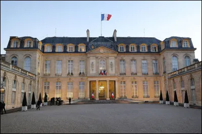 Qui a été président de la République française de 2007 à 2012 ?