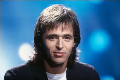 Complétez les paroles de la chanson "Confidentiel" de Jean-Jacques Goldman : 
"Peut-être on se retrouvera
Peut-être que peut-être pas
Mais sache qu'ici bas, je suis là
Tu ...comme une lumière
Qui me tiendra chaud dans mes hivers
Un petit feu de toi qui s'éteint pas".