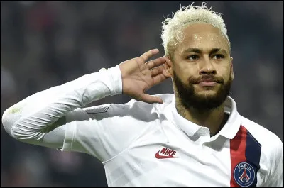 Dans quel sport s'illustre Neymar ?