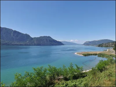 Dans quel département se situe le Bourget-du-Lac ?