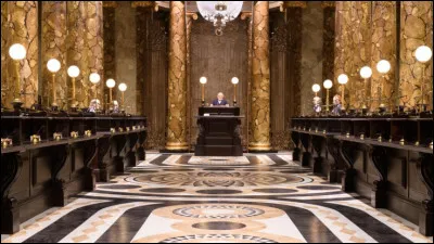 Quel gobelin aide Harry et ses amis à rentrer dans Gringotts, la banque des sorciers ?