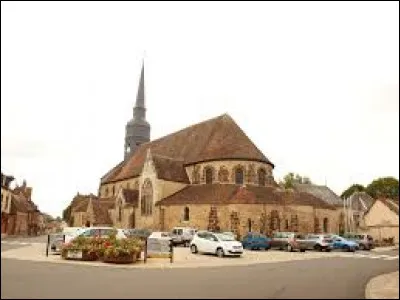 Je vous propose de commencer notre balade dans le Centre-Val-de-Loire, à Dangeau. Ancienne commune de l'arrondissement de Châteaudun, elle se situe dans le département ...