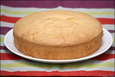 Pierre de Yenne a conçu en 1358, à Chambéry, ce gâteau léger comme une plume pour l'empereur Charles IV de Luxembourg :