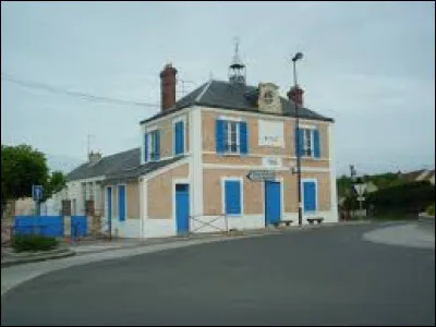 Aujourd'hui, notre balade commence en Île-de-France à Angervilliers. Commune de l'arrondissement de Palaiseau, elle se situe dans le département ...