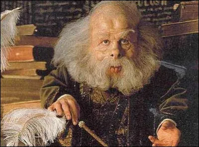 Professeur Flitwick : "Bien, commençons avec une question facile : quelle est la formule du sortilège de Lévitation ?"
Toi : "Je crois que c'est ... "