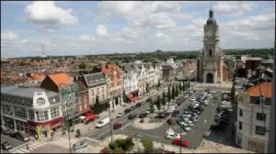 Ville de 30 000 habitants du département du Pas-de-Calais, coeur de l'ancien bassin houiller :