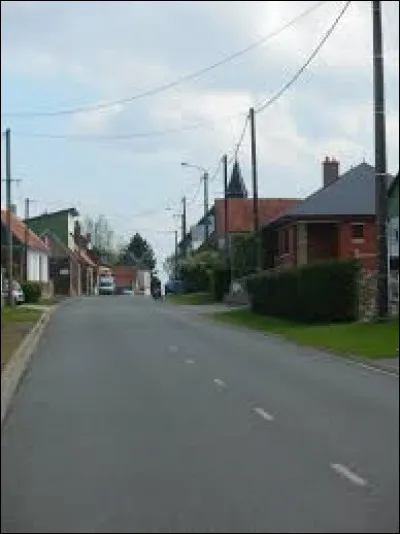 Commune des Hauts-de-France, dans l'arrondissement d'Arras, Beaufort-Blavincourt se situe dans le département ...