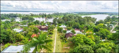 La Colombie est un état situé :