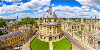 Oxford, muséum d'histoire naturelle, se situe :