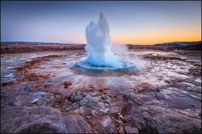 Pays : Geysers - Aurores boréales - Sources chaudes - Musée des Sagas !