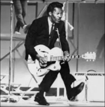 ''Sweet Little Sixteen'' est un titre de Chuck Berry. Quel est le nom de Benoît XVI ?