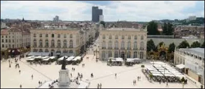 Grande ville de l'est de la France, traversée par la Meurthe, capitale historique de la Lorraine :