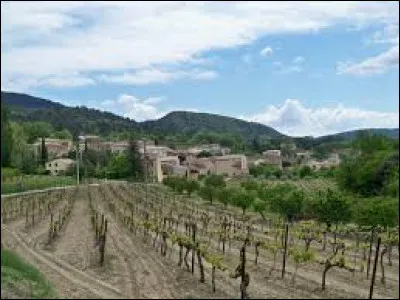 Je vous propose de commencer notre première balade de la semaine à Beaumont-du-Ventoux. Commune de la région P.A.C.A., elle se situe dans le département ...