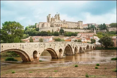 Dans quelle région se trouve Béziers ?