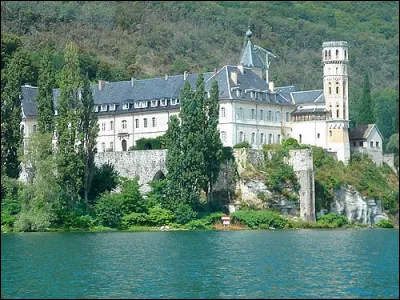 Comment se nomment les habitants d'Aix-les-Bains ?