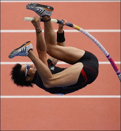 Multiple champion du monde du saut à la perche, on l'appelait le "tsar".