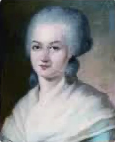 Marie Gouze est le vrai nom d'Olympe de Gouges.