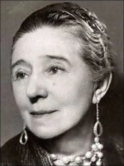 Qui est cette Jeanne-Marie, grande couturière française, fondatrice en 1889 de la maison de couture homonyme, plus ancienne maison de couture encore en activité, morte en 1946 ?