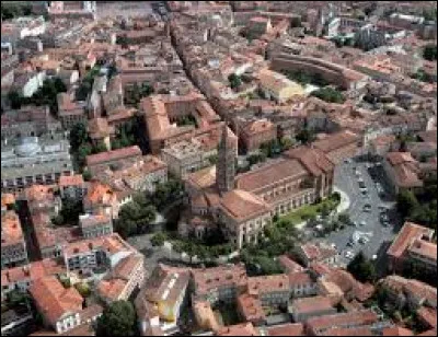 Grande ville traversée par la Garonne :