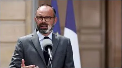 Pour commencer, comment s'appelle le premier ministre qui a démissionné le 3 juillet 2020 ?