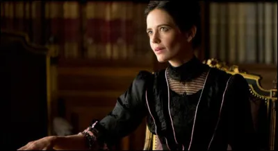 L'image montre Eva Green dans...