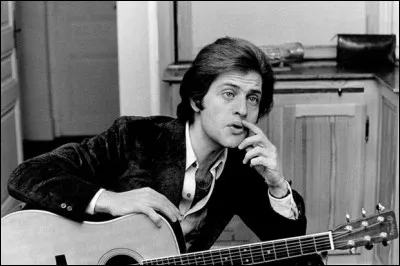 "Et si tu n'existais pas" est une chanson interprétée par Joe Dassin.