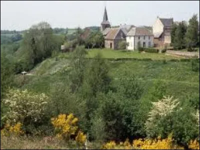 Nous commençons notre balade en Auvergne-Rhône-Alpes, à Avèze. Commune de l'arrondissement d'Issoire, elle se situe dans le département ...