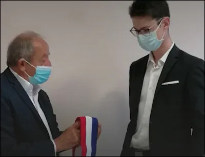 Hugo Biolley est le maire le plus jeune de France, il a seulement 18 ans et s'occupe d'une commune de 425 âmes. Quelle est cette commune ?