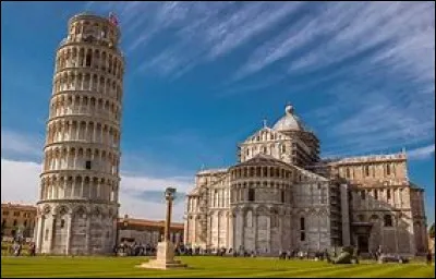 Dans quelle ville d'Italie peut-on voir cette tour penchée ?