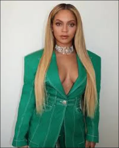 Jusqu'à récemment, Beyoncé était connue pour être la plus belle femme du monde selon certains. Toutefois, ce titre lui a été ravi par