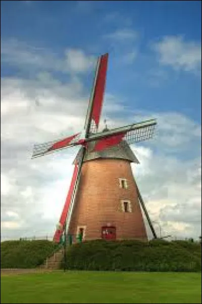 Aujourd'hui notre balade commence dans les Hauts-de-France, au pied du moulin d'Achicourt. Ville de la communauté urbaine d'Arras, traversée par le Crinchon, elle se situe dans le département ...