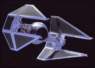 Quelle est la vitesse de pointe du TIE Intercepteur ?