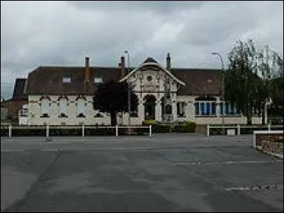 Nous commençons notre balade dans les Hauts-de-France, à Bullecourt. Commune de l'arrondissement d'Arras, elle se situe dans le département ...