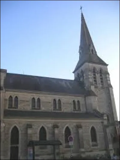 Notre première balade du week-end commence à Anizy-le-Château. Ancienne commune des Hauts-de-France, elle se situe dans le département ...