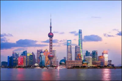 Shanghai est la capitale de la Chine.