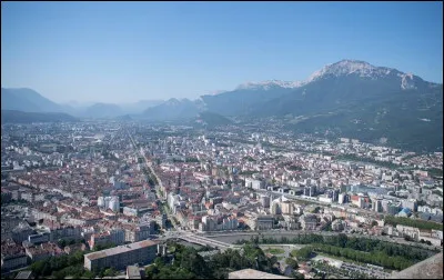 Quelle est la capitale de la noix en France ?