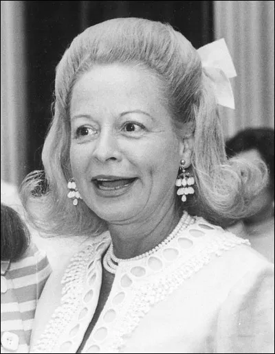 L'effet "Martha Mitchell" > Femme du procureur général des États-Unis sous Nixon, elle dénonce des activités illégales de fonctionnaires de la Maison Blanche et ...