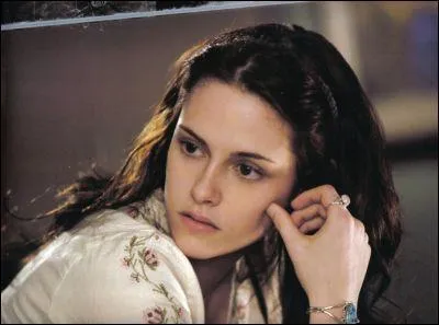 Comment s'appelle vritablement Isabella Swan ?