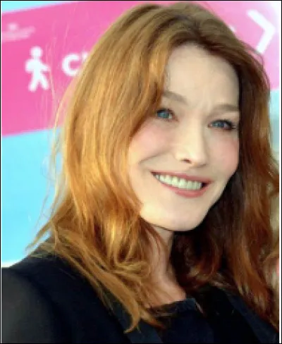 Quel président est le mari de l'auteure-compositrice-interprète Carla Bruni ?