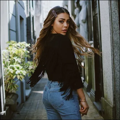 Danna Paola est née le 23 juin, quel est son signe astrologique ?