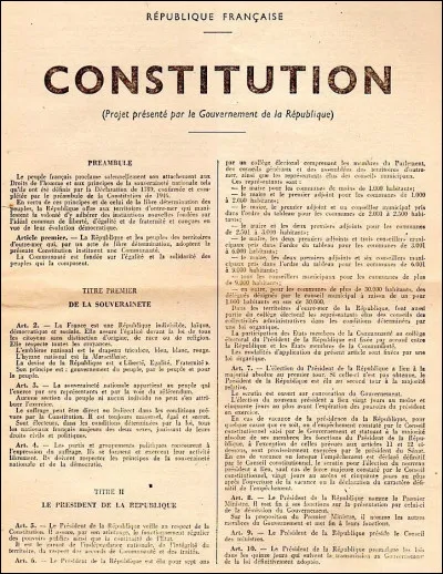 Quelle est la date de la constitution française en vigueur ?